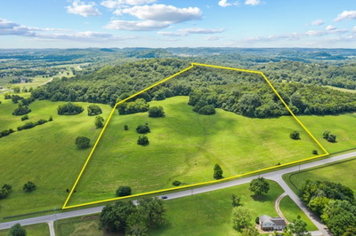 3076 Carters Creek Pk