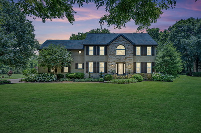 1620 Oakhall Dr