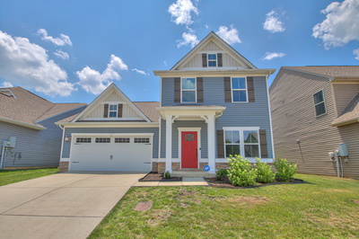 2033 Leeds Ln
