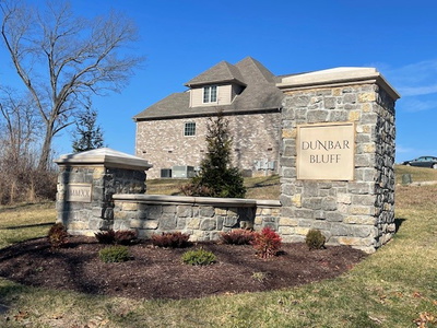 818 Shady Bluff Trl