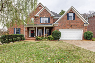 1577 Red Oak Ln