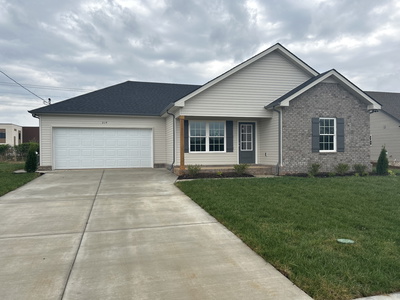 103 Meadowbrook Dr