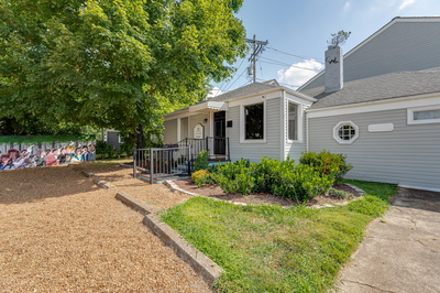 2804 Azalea Pl