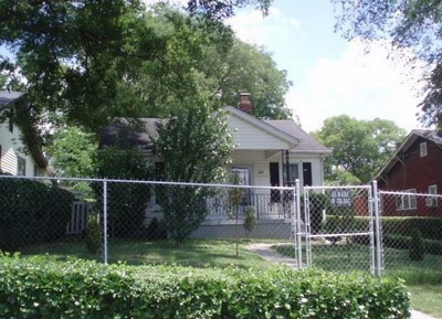 1323 Pennock Ave