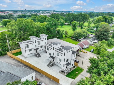 426 E Iris Dr