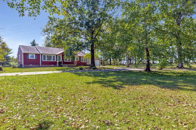 1616 Highway 130, E