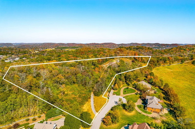 402 Lake Valley Dr