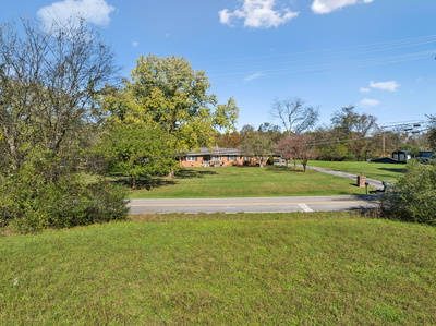 428 Old Lebanon Dirt Rd