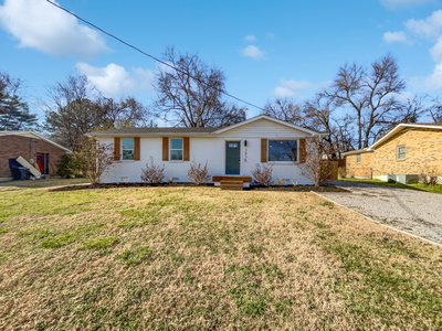 1315 Robin Hill Rd