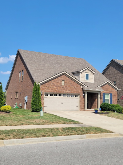 640 Fall Creek Cir