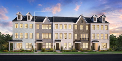 Exterior view of 2615 Wilkinson Pike in Murfreesboro, TN