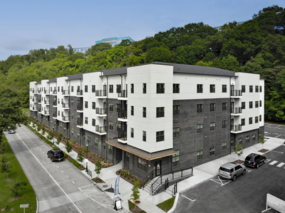 782 Riverfront Parkway