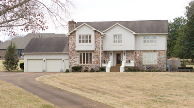 1136 Windsor Dr
