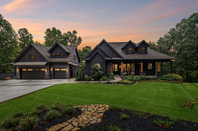 1020 Legacy Hills Dr