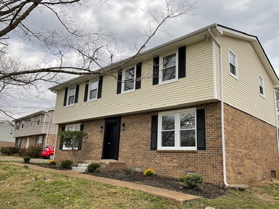 760 McPherson Dr