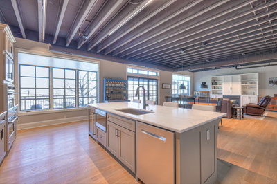 320 Liberty Pike