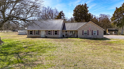1621 Highway 41A, N