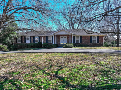 7015 Wilson Pike Cir
