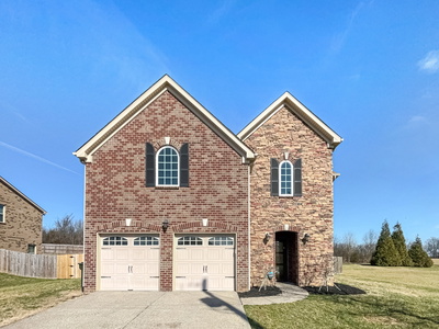1036 Middleton Ln