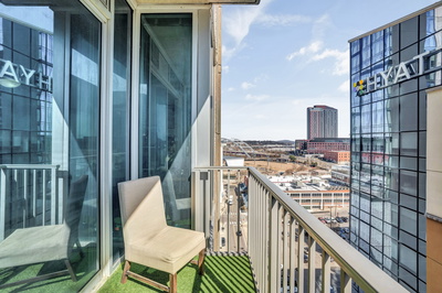 301 Demonbreun St