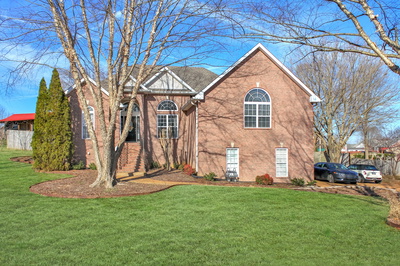 301 Covington Bnd