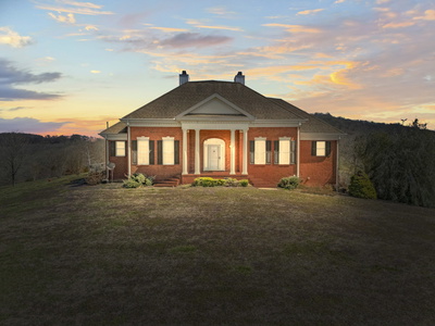 954 Molino Rd