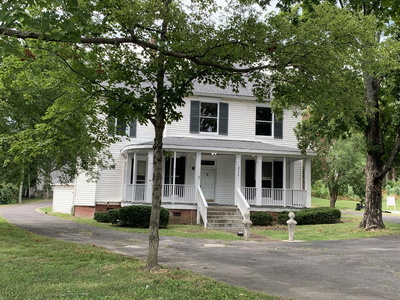 432 E Main St