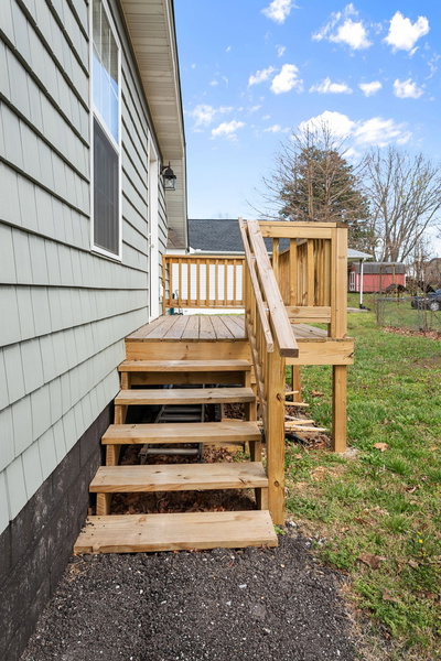 222 W 2nd Ave