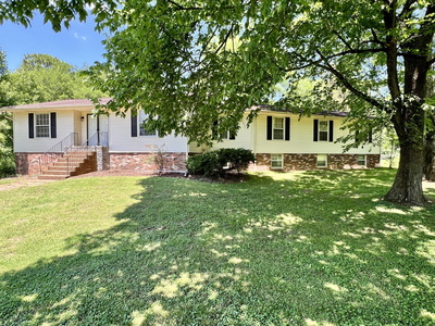 6402 Fischer Ct