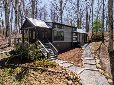 42 Oakleaf Trail