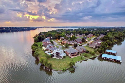 116 Lake Harbor Dr