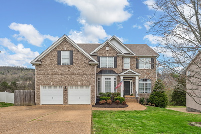 877 Loretta Dr