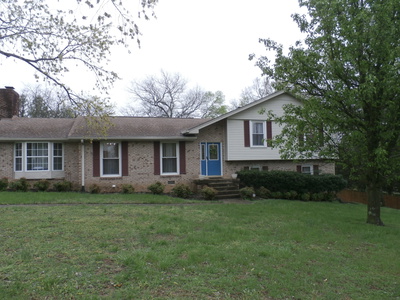 1005 Emily Dr