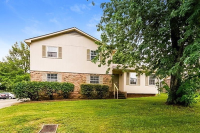 3273 Anderson Rd