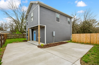 727 Flint Ridge Dr