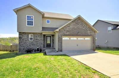 824 Crestone Ln