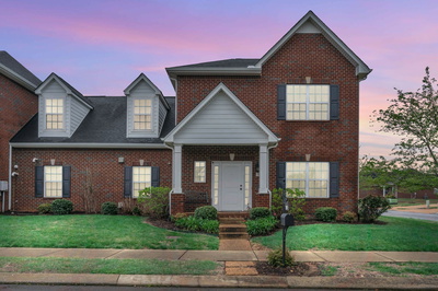 100 Abbey Ln