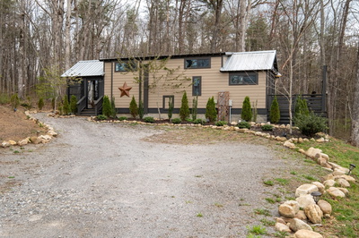 592 Waters Edge Way