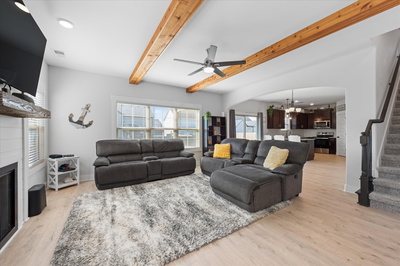 1456 Kingbird Dr