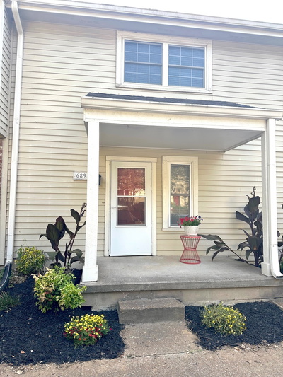 689 Longhunter Ct