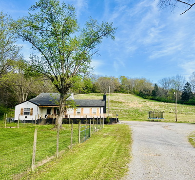 728 Dobbins Pike