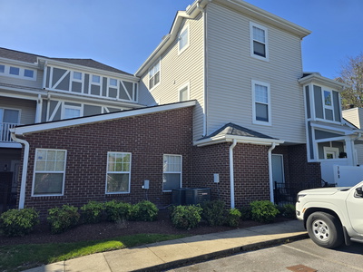 708 Bracken Trl