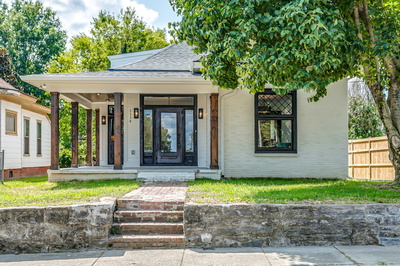 1114 Russell St