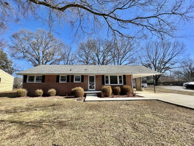 210 Ragan St
