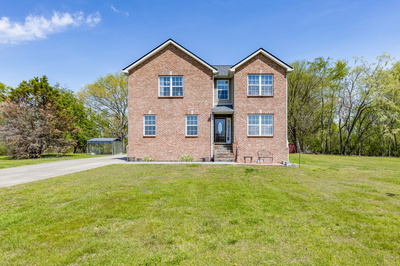 Exterior view of 4000 Coble Rd in Lewisburg, TN