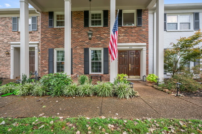 8300 Sawyer Brown Rd