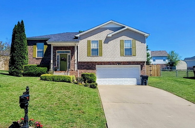 120 West Dr