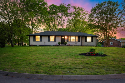 165 Chippendale Dr