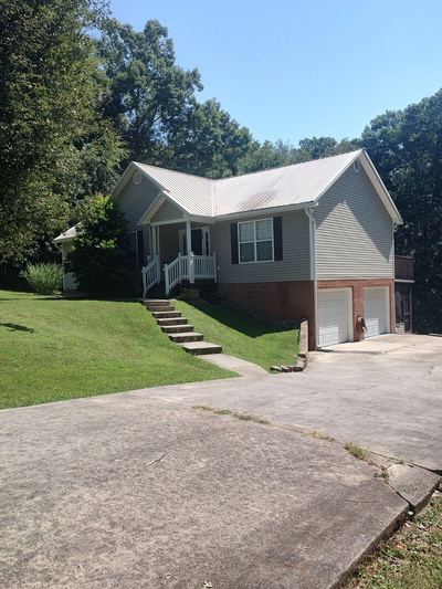 192 Carriage Lane