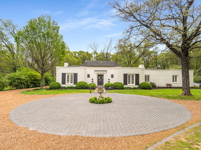 305 Davidson Rd